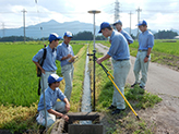 水路図作製のための測量（GPSで観測）